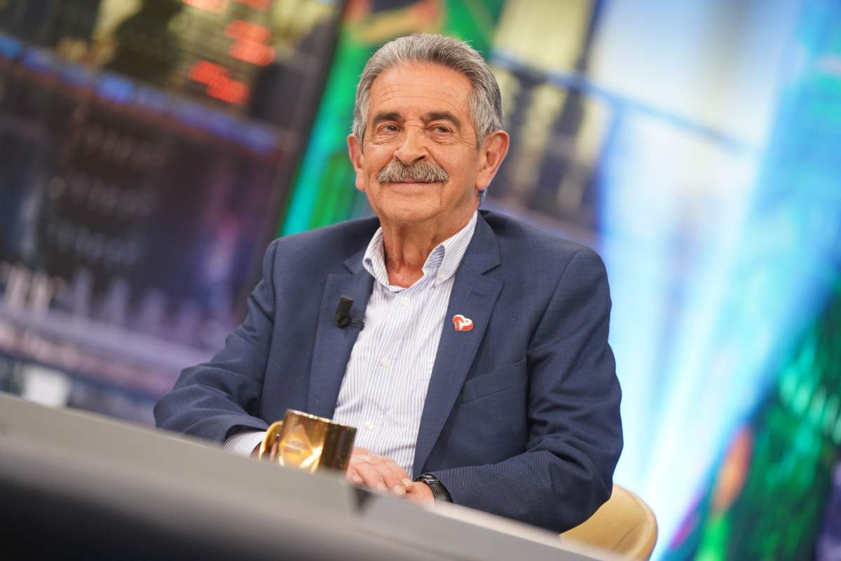 Miguel Ángel Revilla cumple 81 años en 'El Hormiguero'.